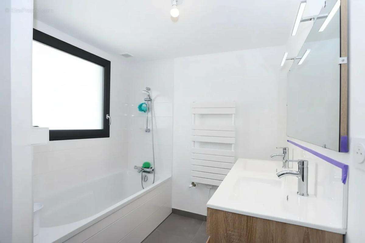 Maison de 5 pièces de 123 m² à La Bouëxière - photo 13