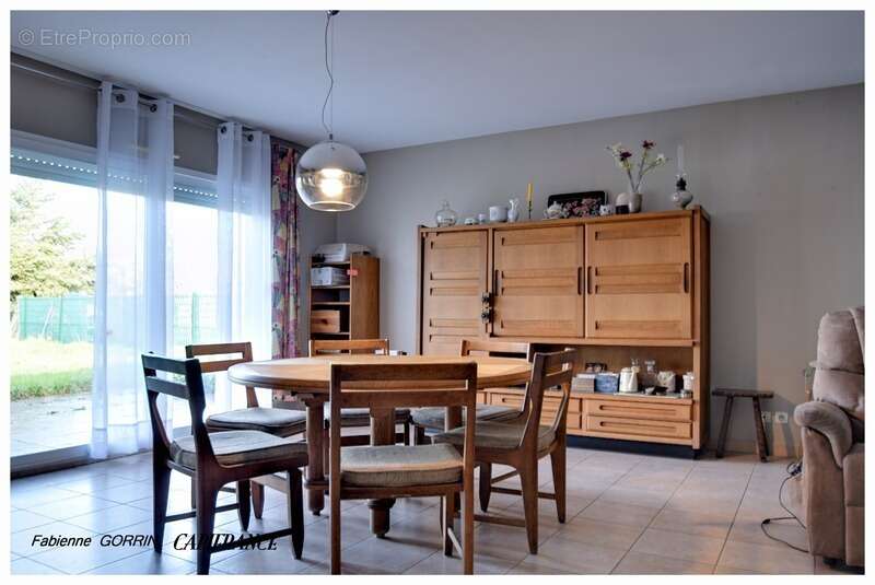 Maison à SAINT-JEAN-DE-LIVERSAY