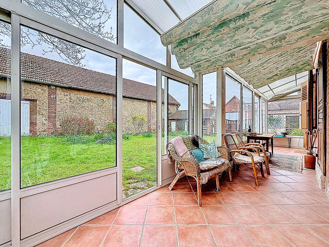 Maison à VER-LES-CHARTRES