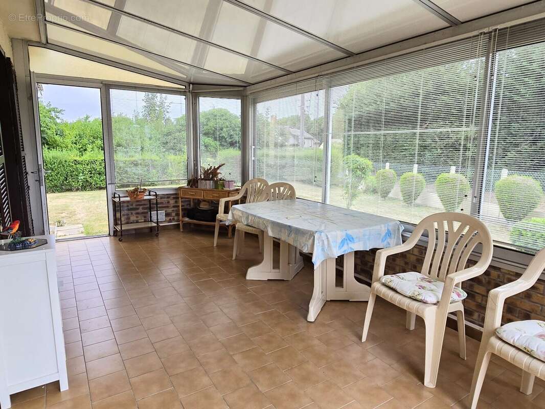 Maison 82 m² à Sarcus  - photo 5