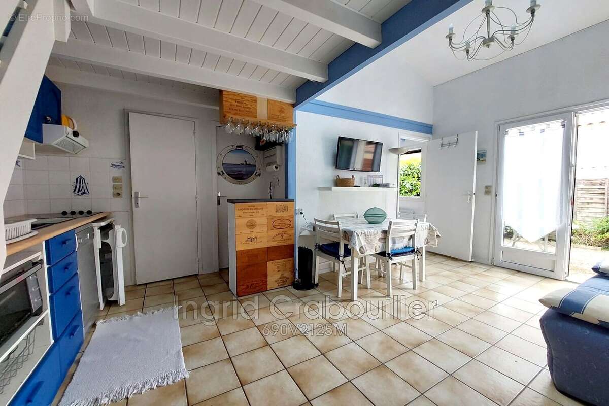 Maison à LES MATHES