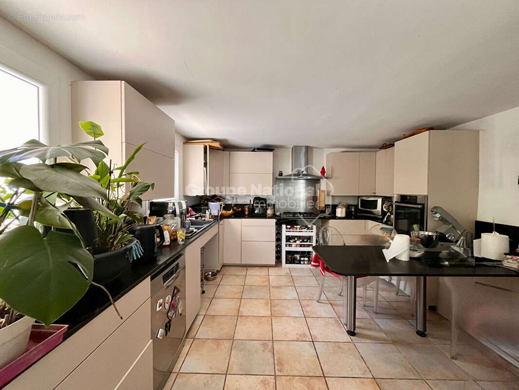 Mas 4 chambres avec jardin & piscine - photo 2