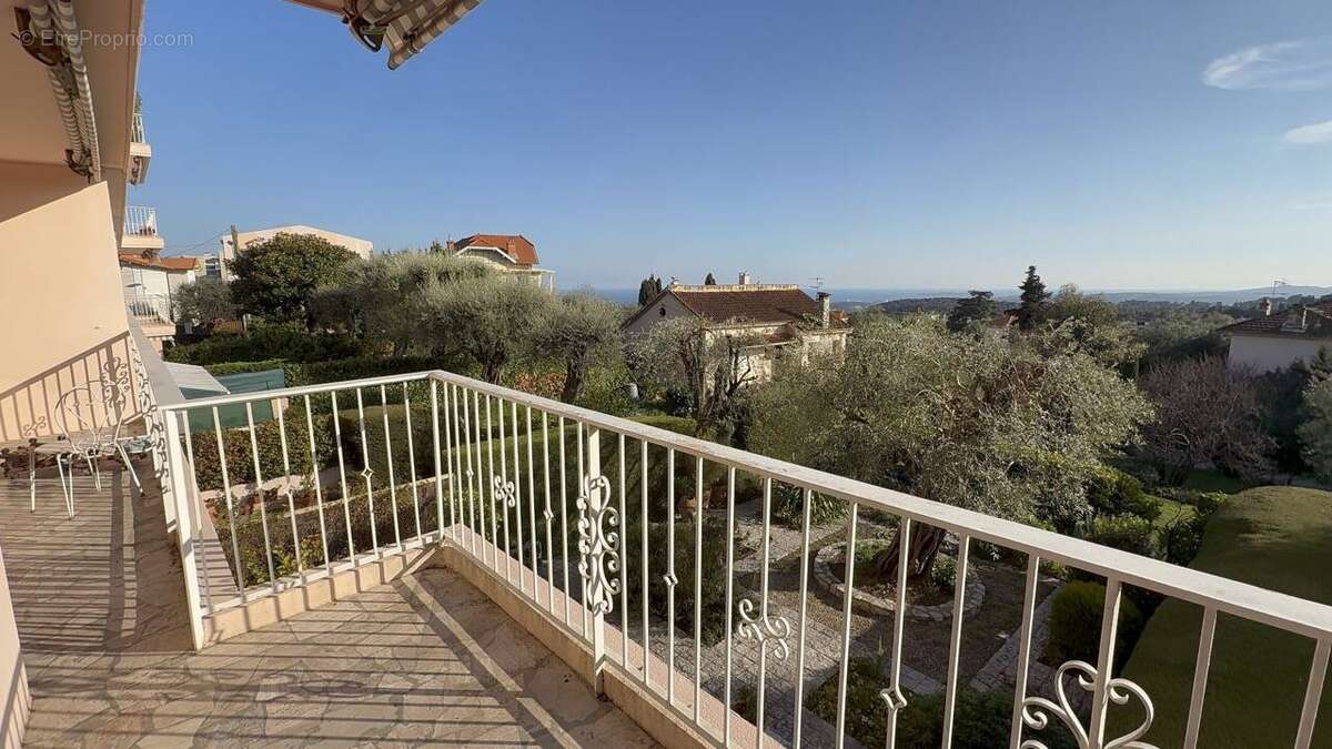 Appartement à VENCE