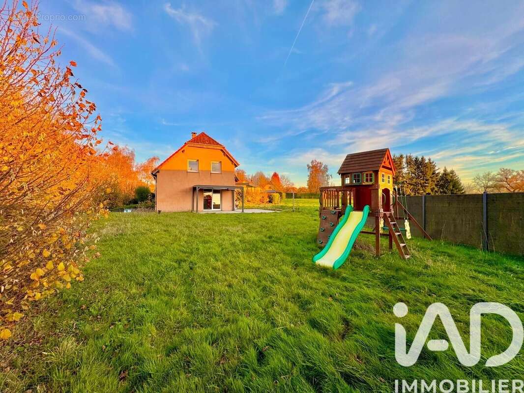 Photo 2 - Maison à CHAVANNES-LES-GRANDS