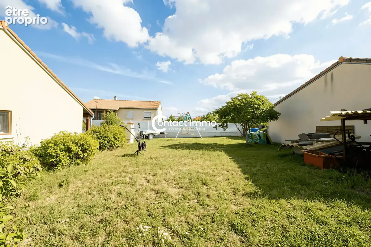 Maison 4 pièces 96 m² à vendre à Chateaugay (63119) - photo 9