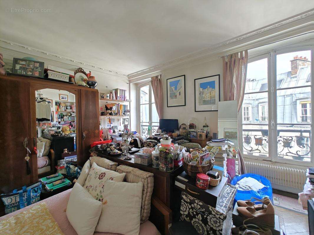Appartement à PARIS-10E