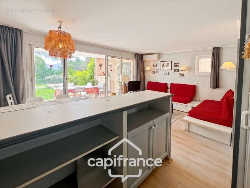 Appartement à MALLEMORT