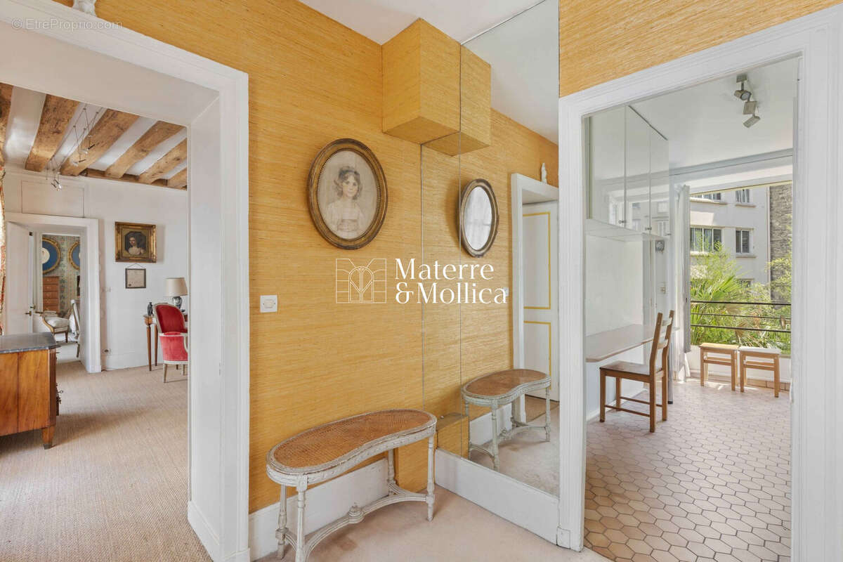 Appartement à PARIS-6E