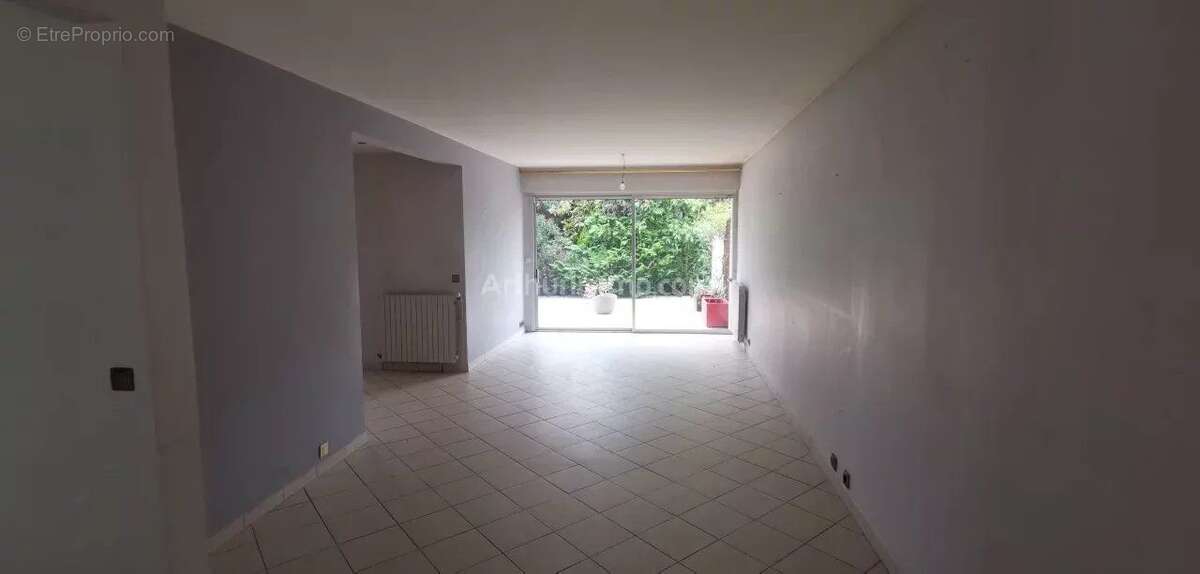 Maison à CHAMPS-SUR-MARNE