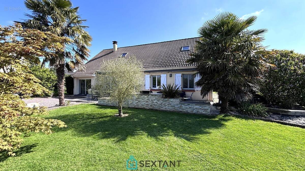 Maison à MONTFORT-SUR-RISLE
