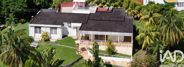 Photo 1 - Maison à LES ABYMES