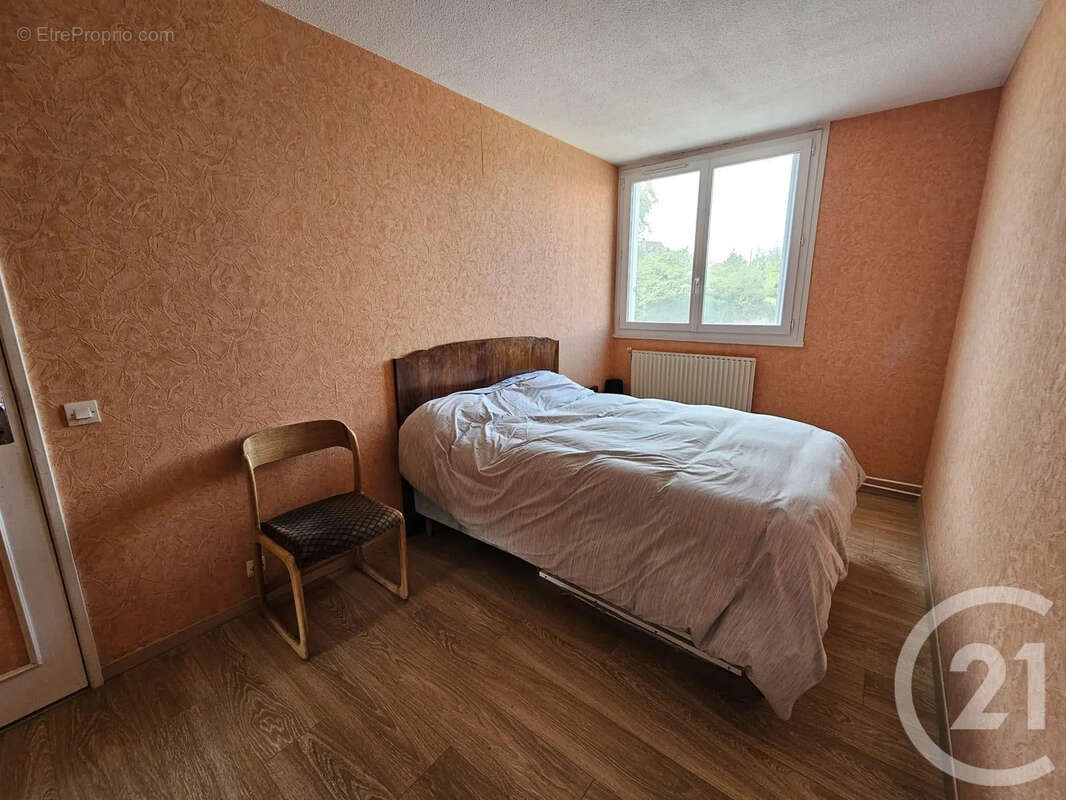 Appartement 82 m² à Orthez  - photo 7