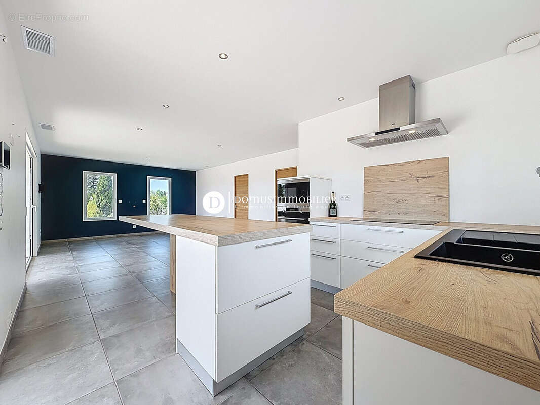 Appartement à SAINT-SATURNIN-LES-AVIGNON