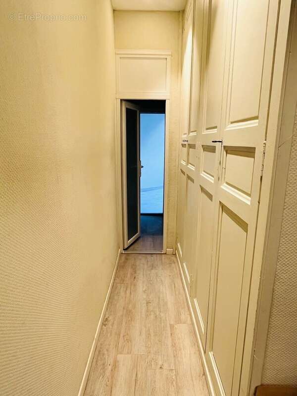 Appartement à MARSEILLE-1E