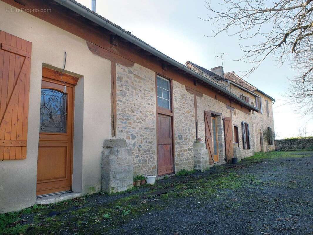 Important corps de ferme - photo 16