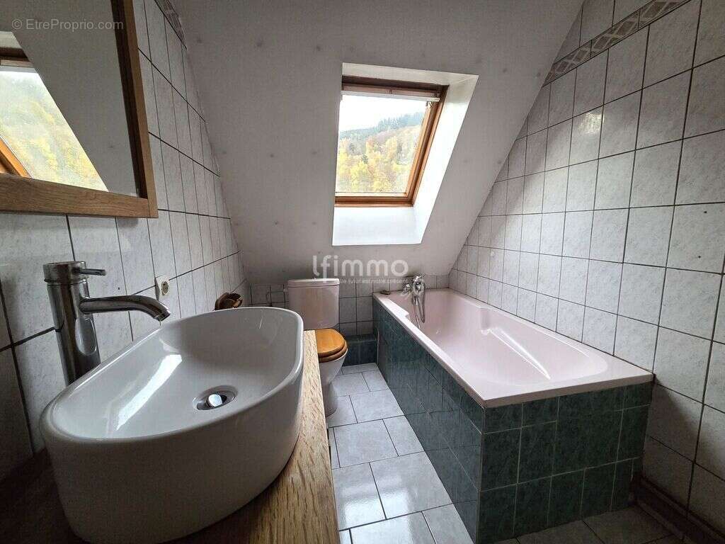 Maison à LE BONHOMME