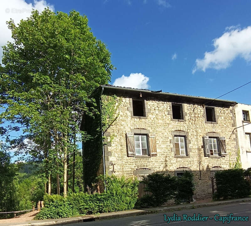 Maison à THIERS