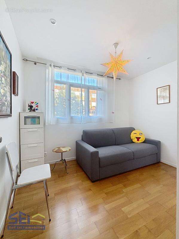 Appartement à SAINT-MAUR-DES-FOSSES