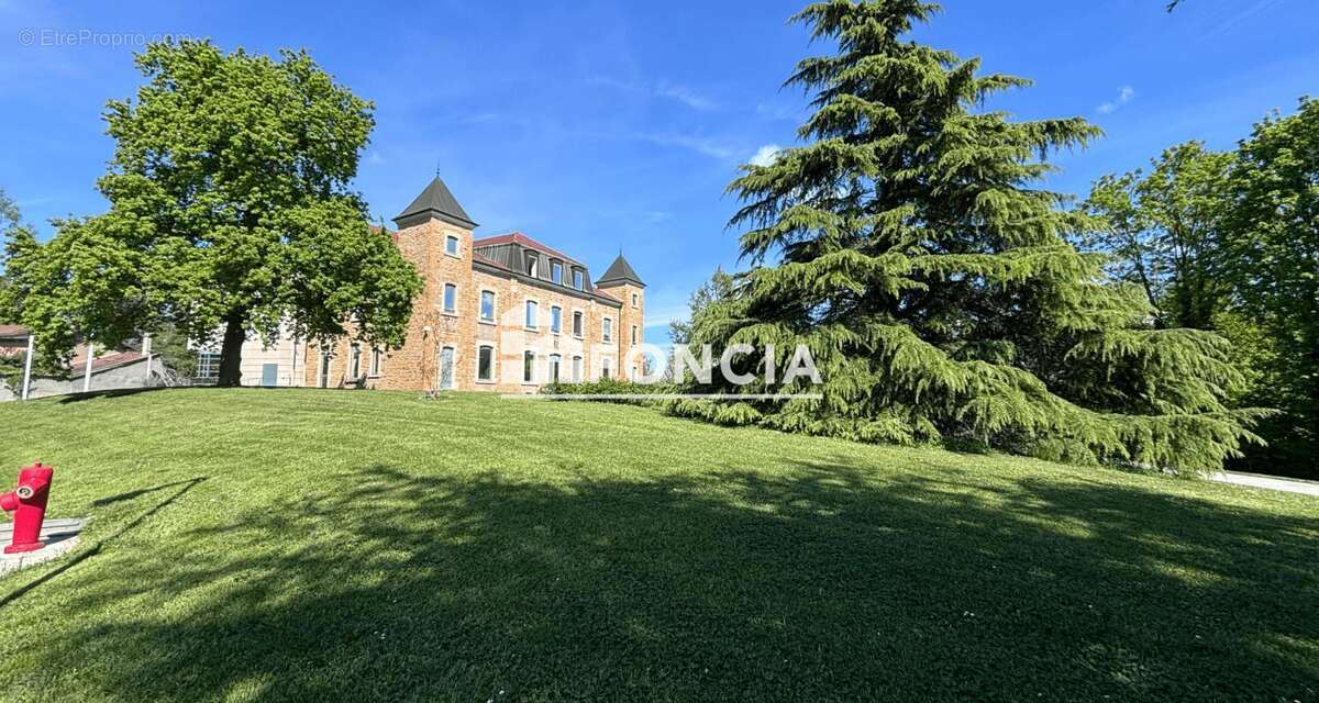 Appartement à RILLIEUX-LA-PAPE