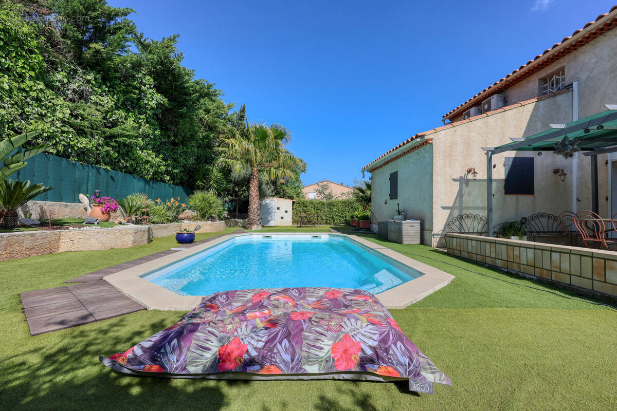 Maison à LA VALETTE-DU-VAR