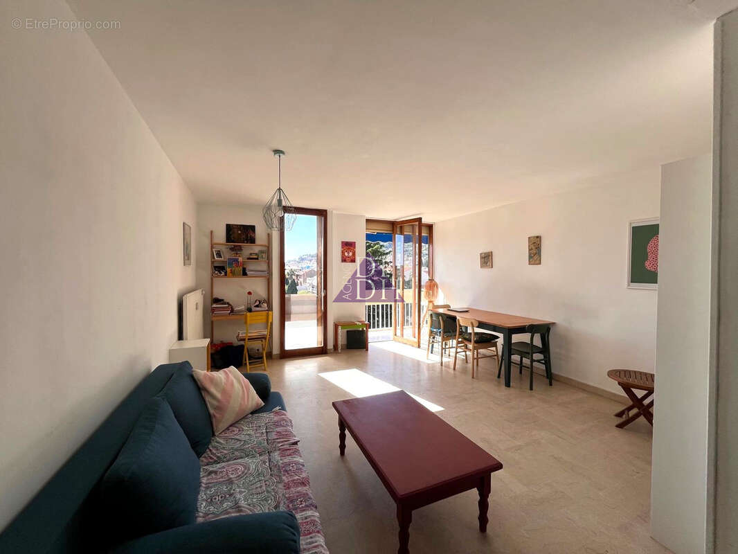 Appartement à HYERES