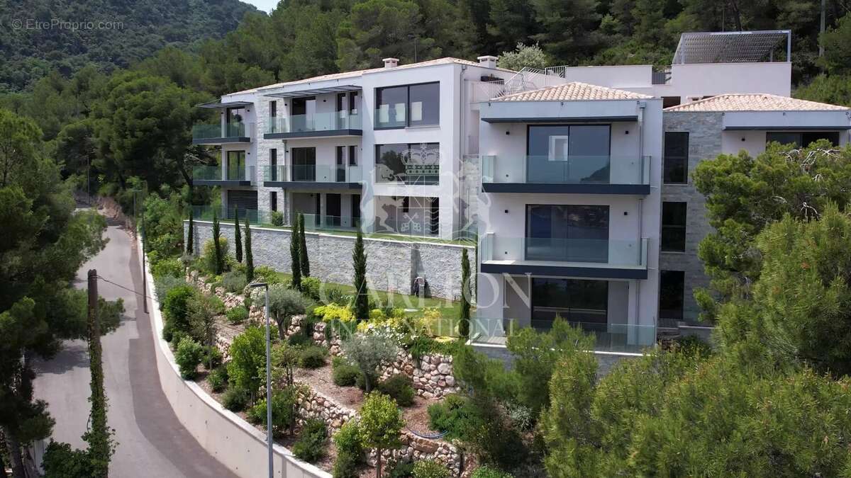 Maison à EZE