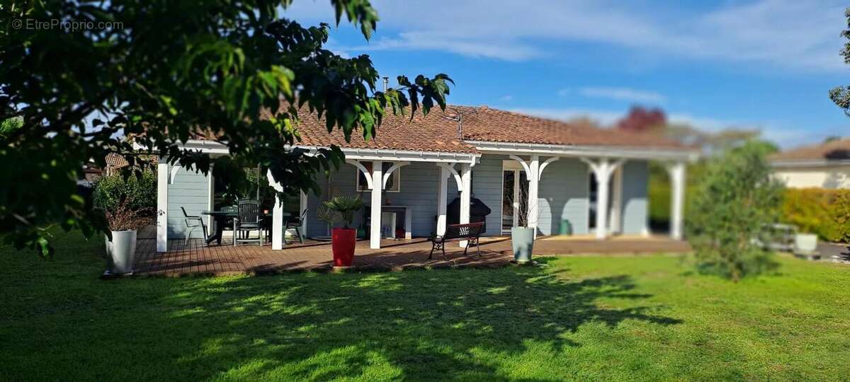Maison à RION-DES-LANDES
