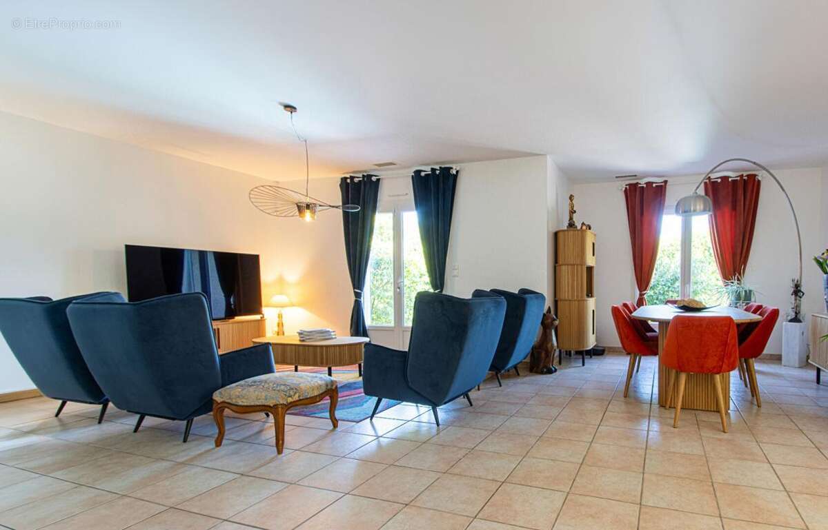Vente  villa  moussan - 128m2- 4 pieces - 358000  hai - photo 7