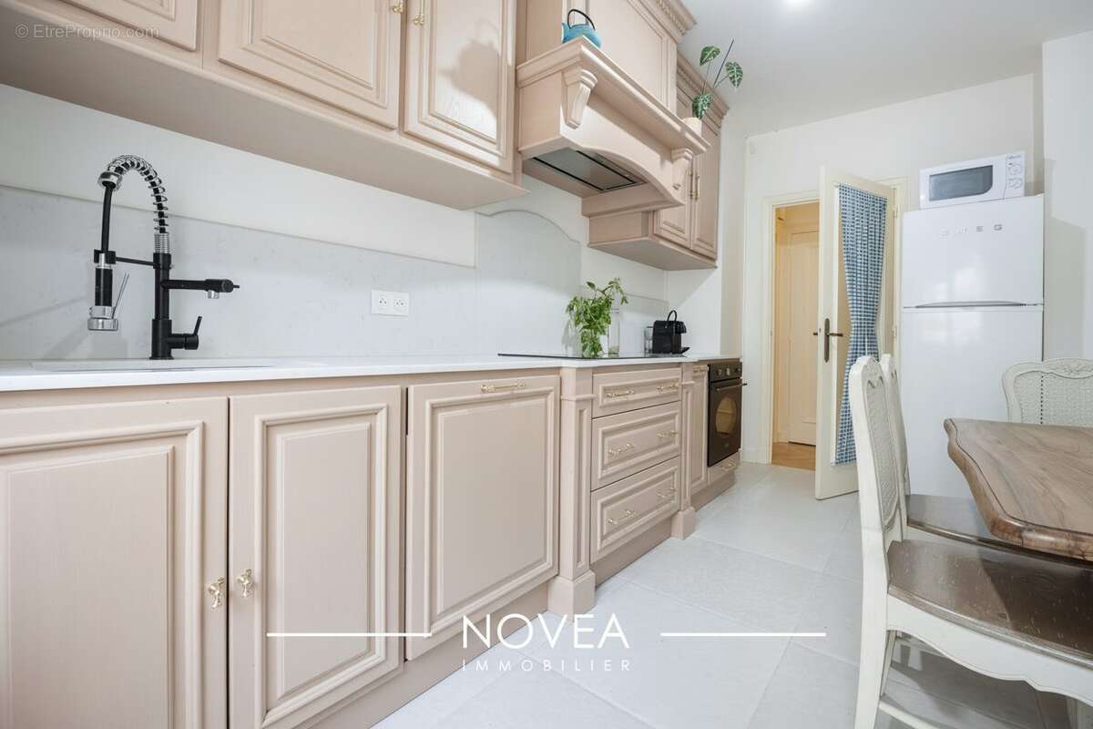 Appartement à LYON-6E