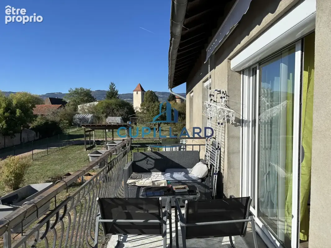 MAISON OUCHES vue dégagée côte roannaise - photo 12