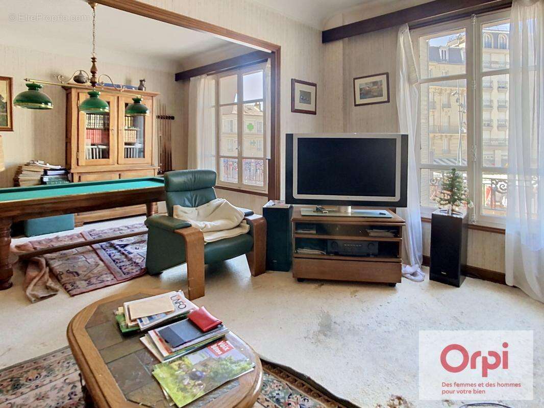 Appartement à ISSY-LES-MOULINEAUX