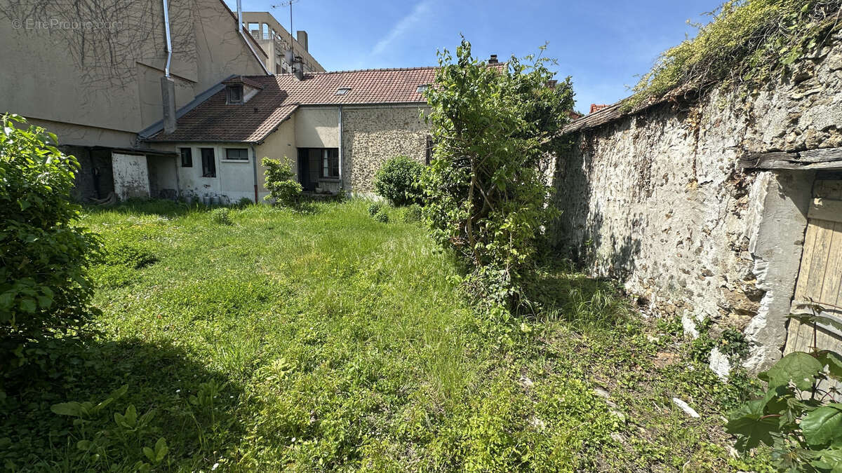 Maison à ARPAJON