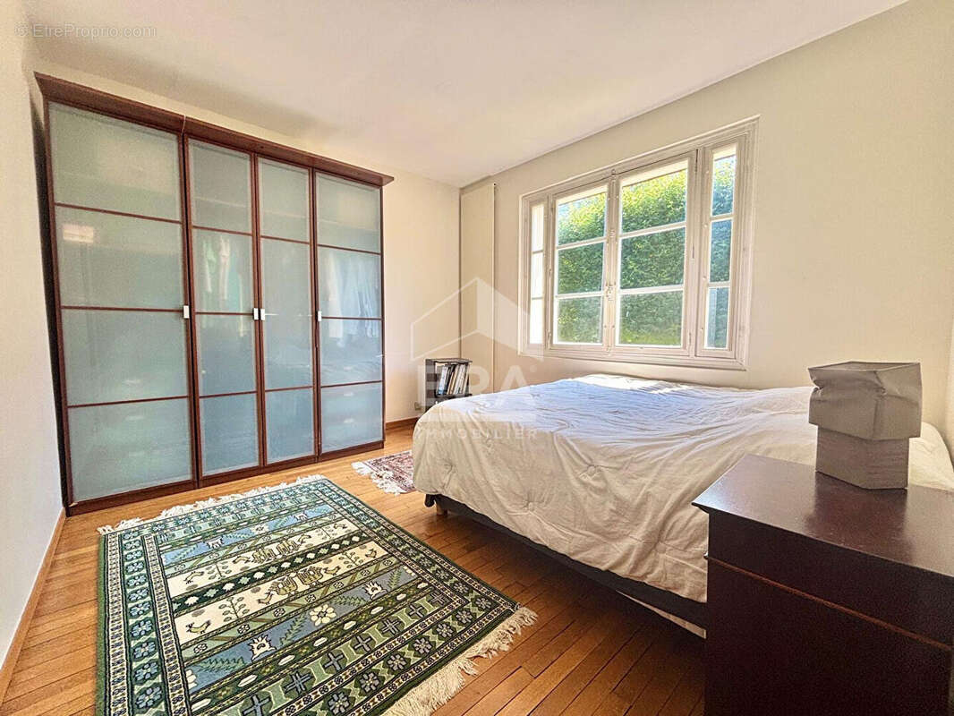 Maison à COMBS-LA-VILLE