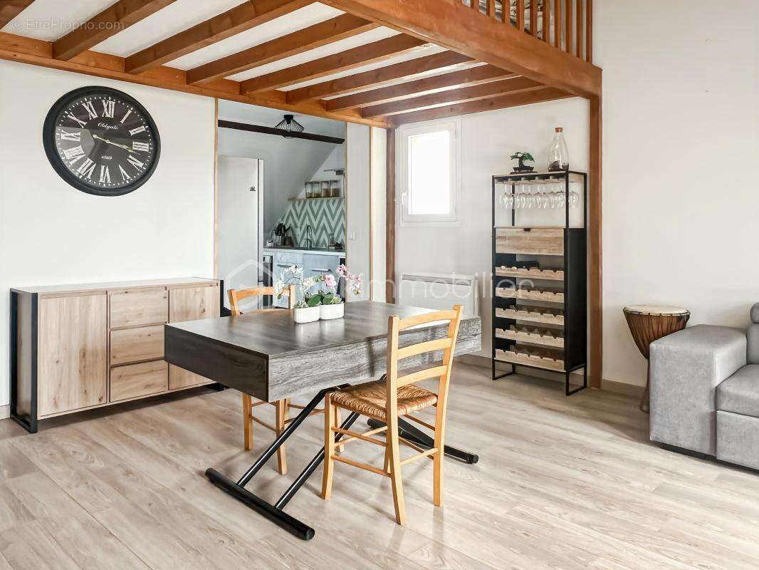 Appartement à ETRECHY