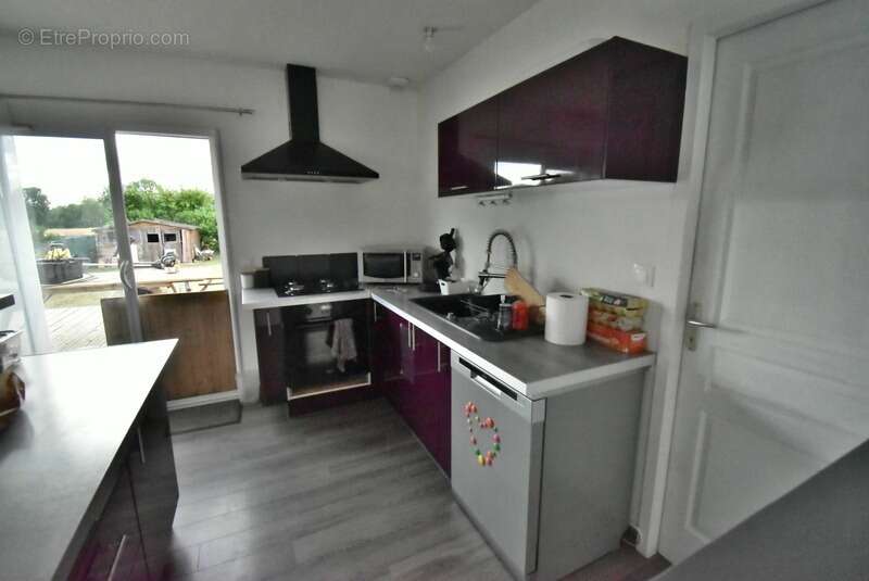 Maison à vendre 4 pièces VARS (16), 3 chambres et terrain - photo 5