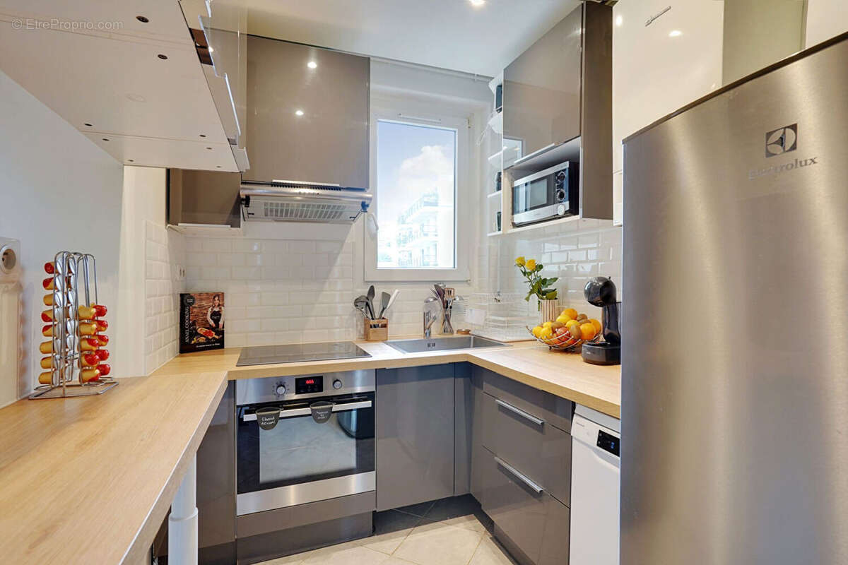 Appartement à LEVALLOIS-PERRET