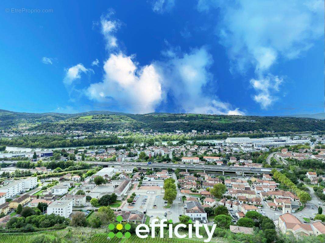 Maison à CHASSE-SUR-RHONE