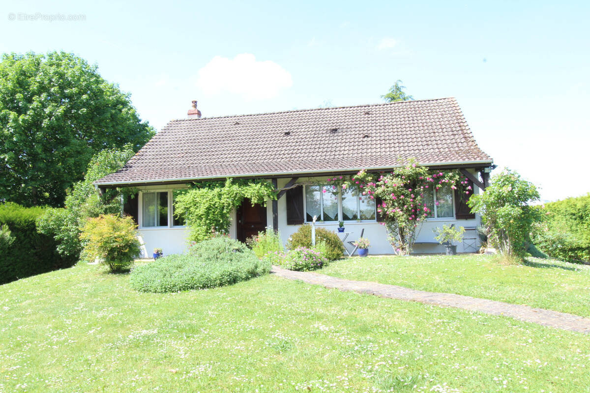 Maison à LA CHARITE-SUR-LOIRE