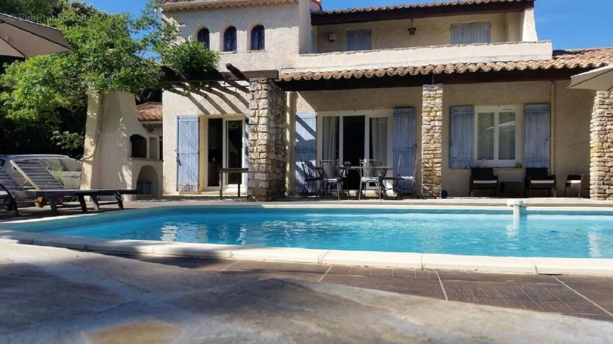 Maison à MEJANNES-LE-CLAP