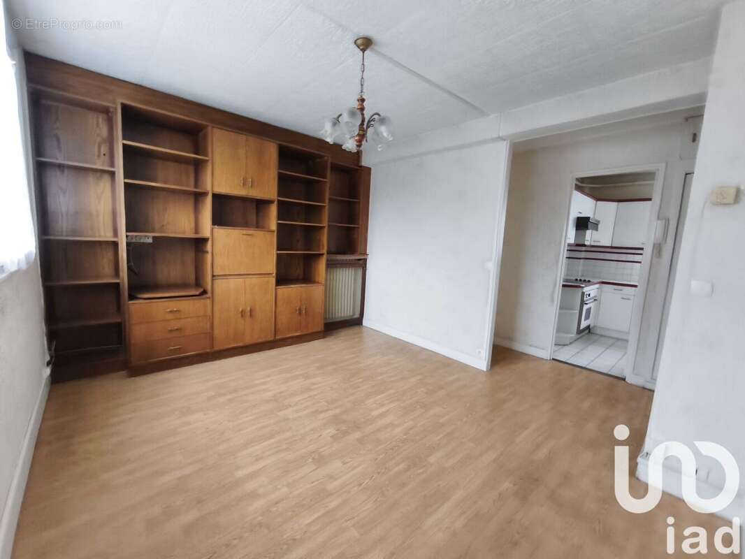 Photo 2 - Appartement à LIVRY-GARGAN