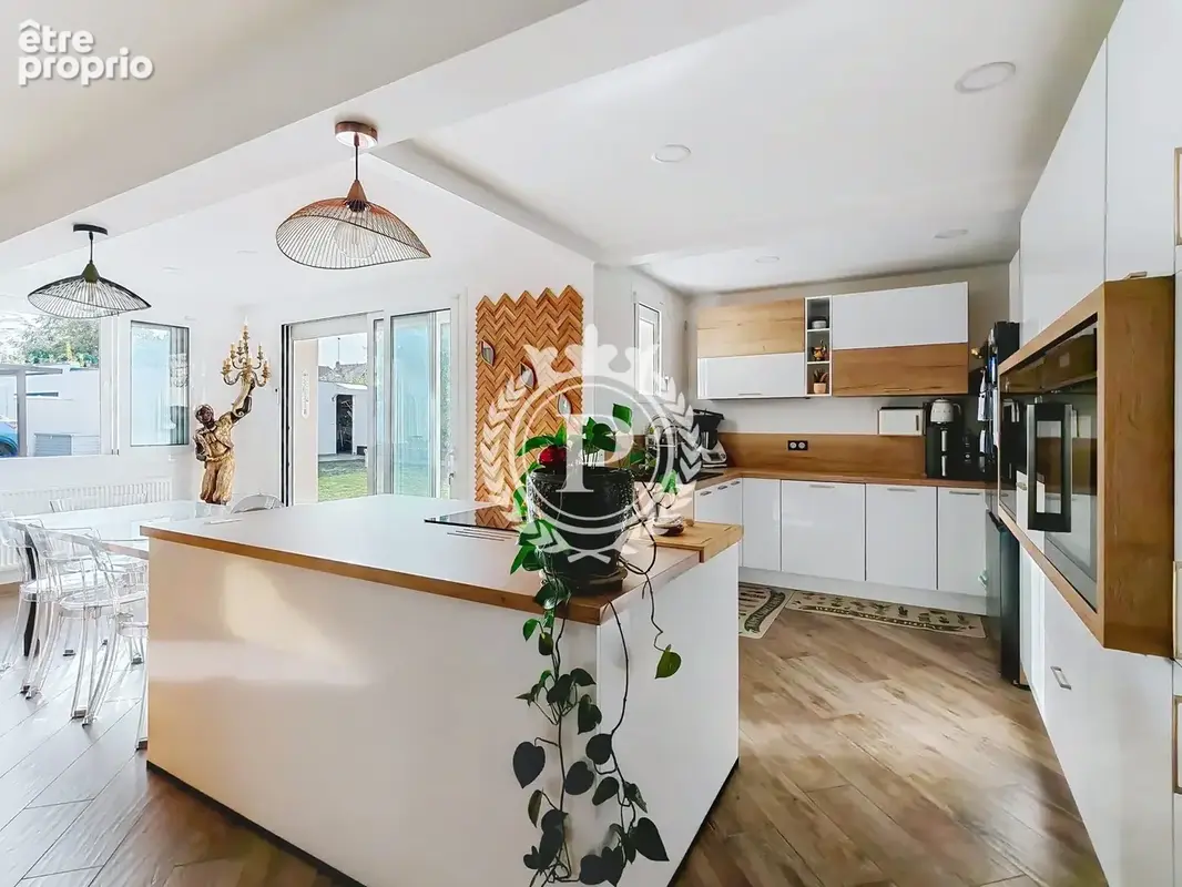 Maison 9 pièces 250 m² à vendre à Chelles (77500) - photo 4