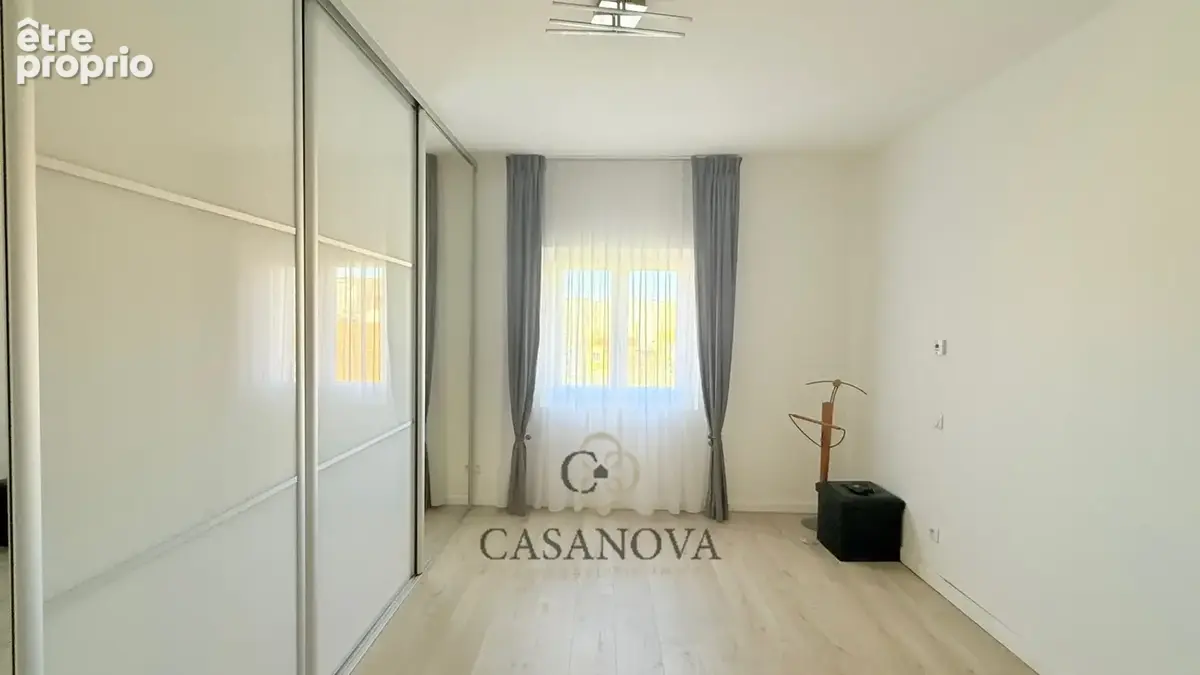 Maison de maître 260 m² avec piscine chauffée et jardin  Béziers centre  Bien d'exception - photo 14
