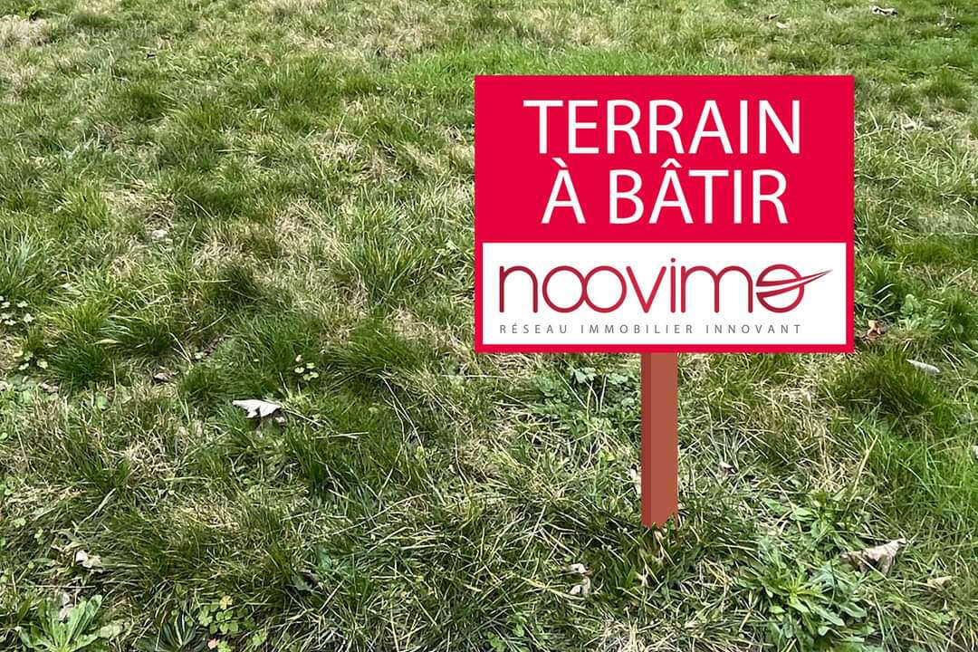 Terrain à CERANS-FOULLETOURTE