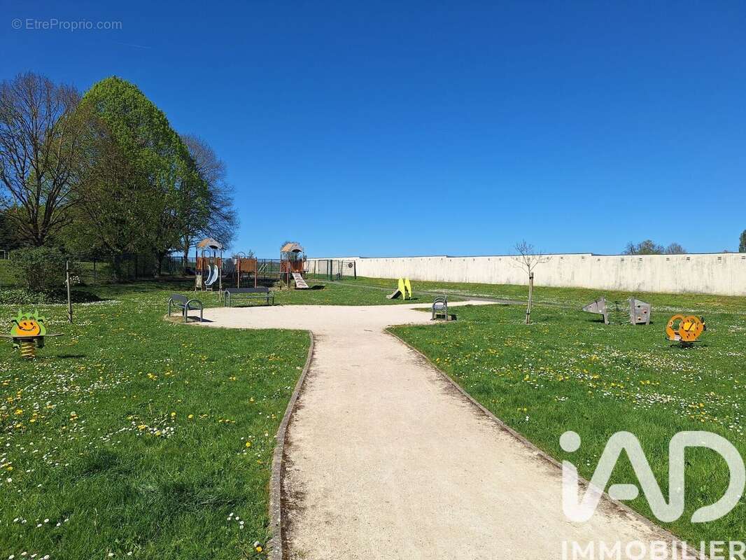 Photo 2 - Appartement à VERT-LE-PETIT