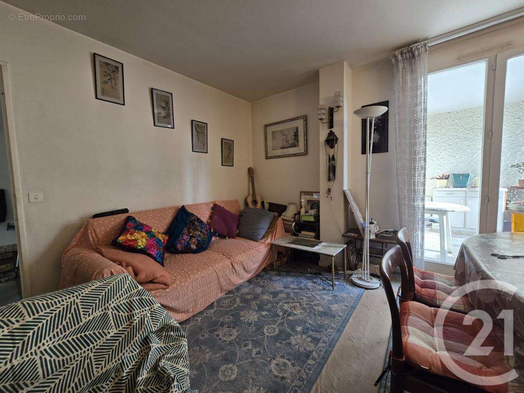 Appartement à FONTENAY-SOUS-BOIS