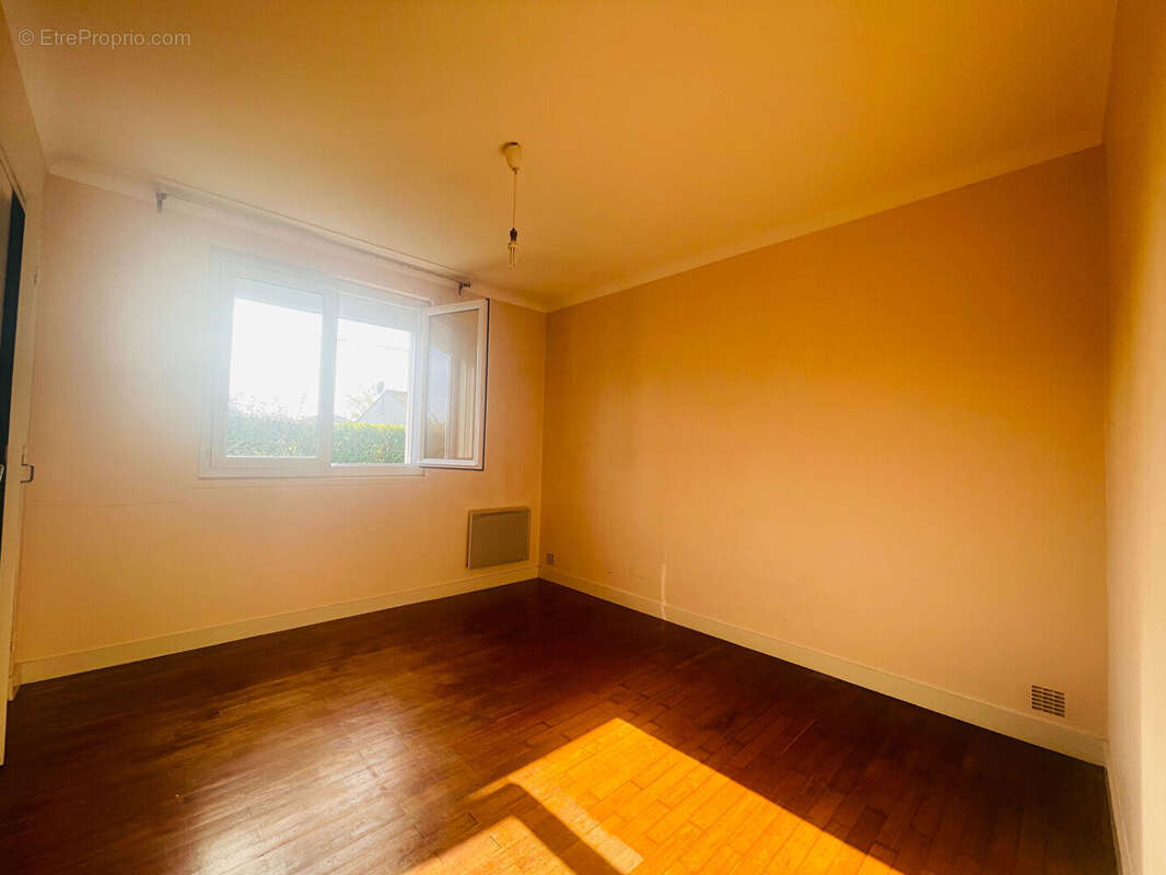 Maison à COMMEQUIERS