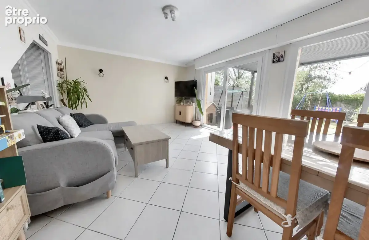 Maison 4 chambres avec jardin, garage et deux terrasses - photo 4