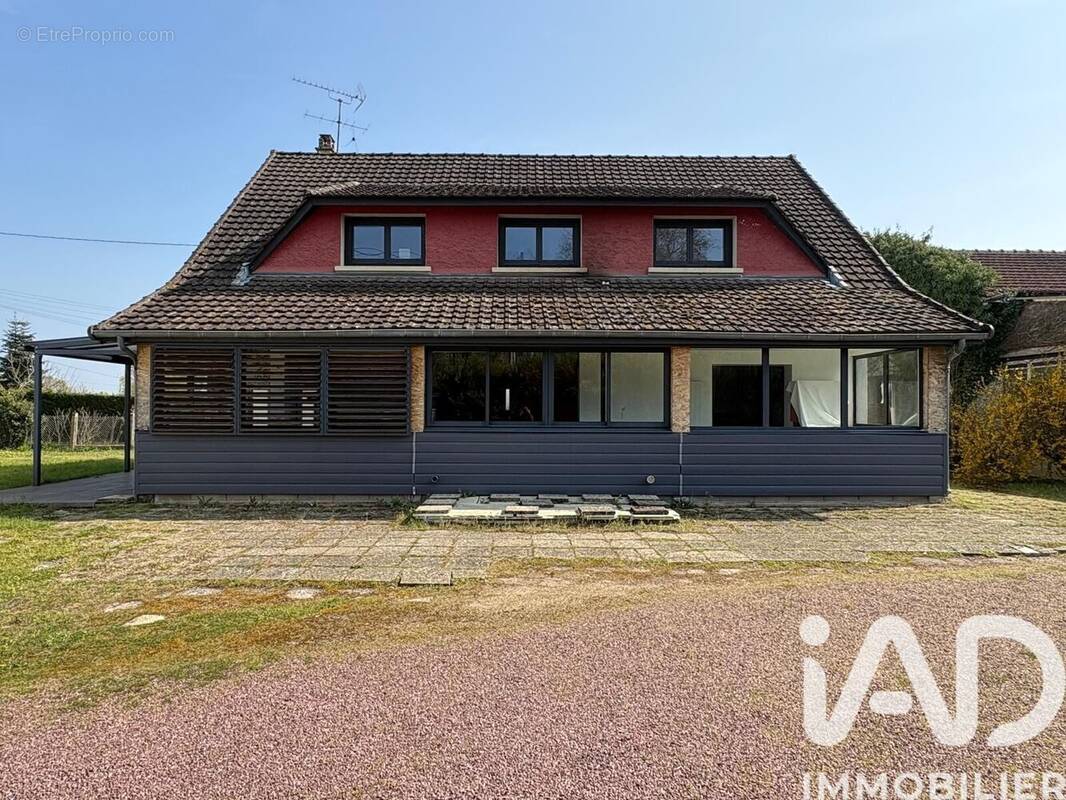 Photo 1 - Maison à FOURCHAMBAULT