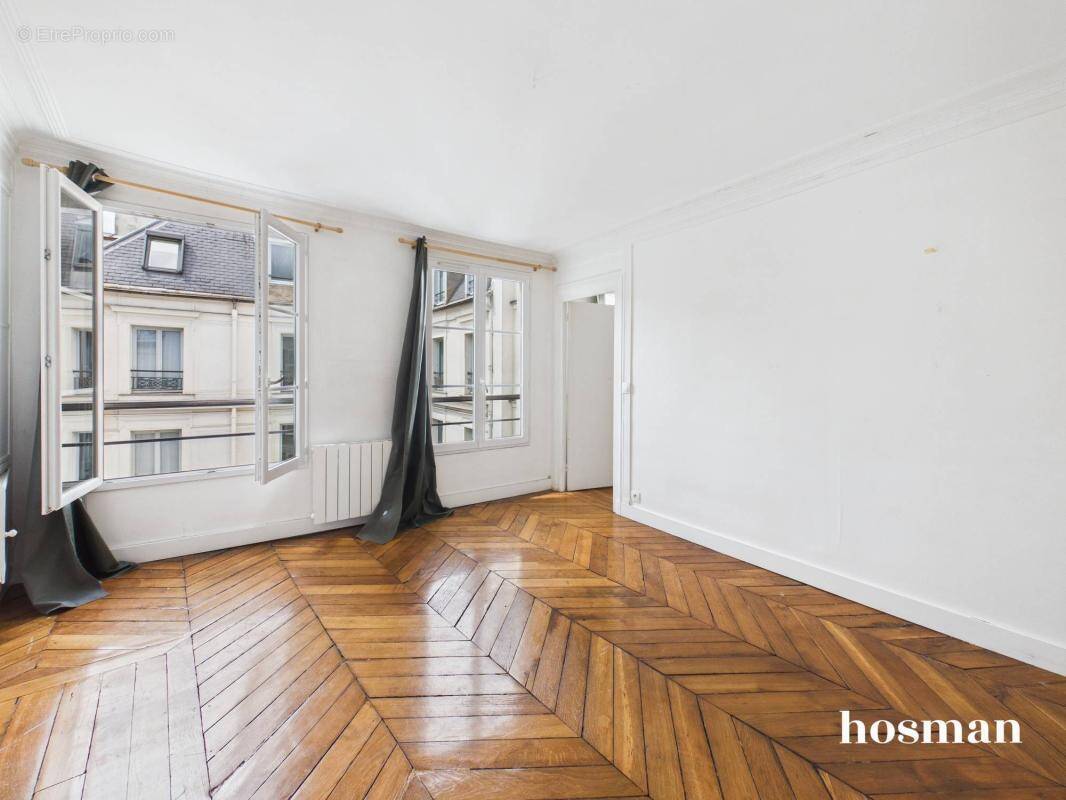Appartement à PARIS-8E