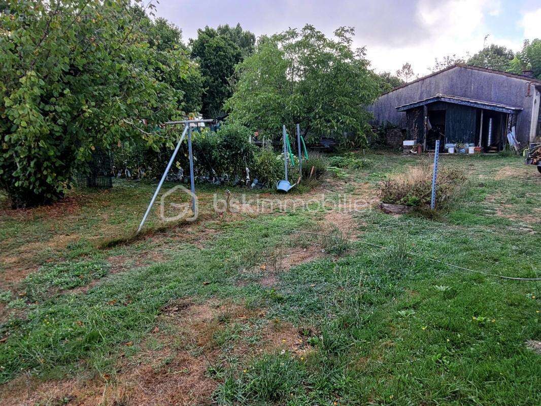 Terrain à GAILLAN-EN-MEDOC